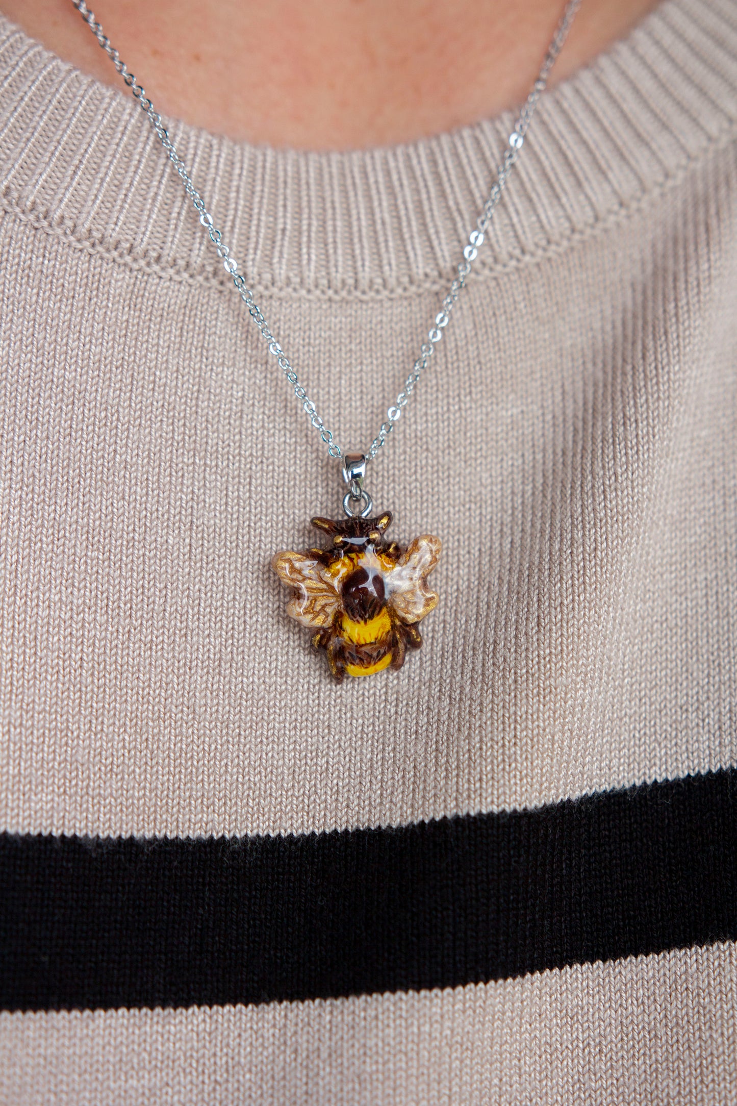 Necklace - BEE