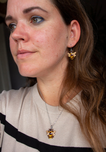 Necklace - BEE