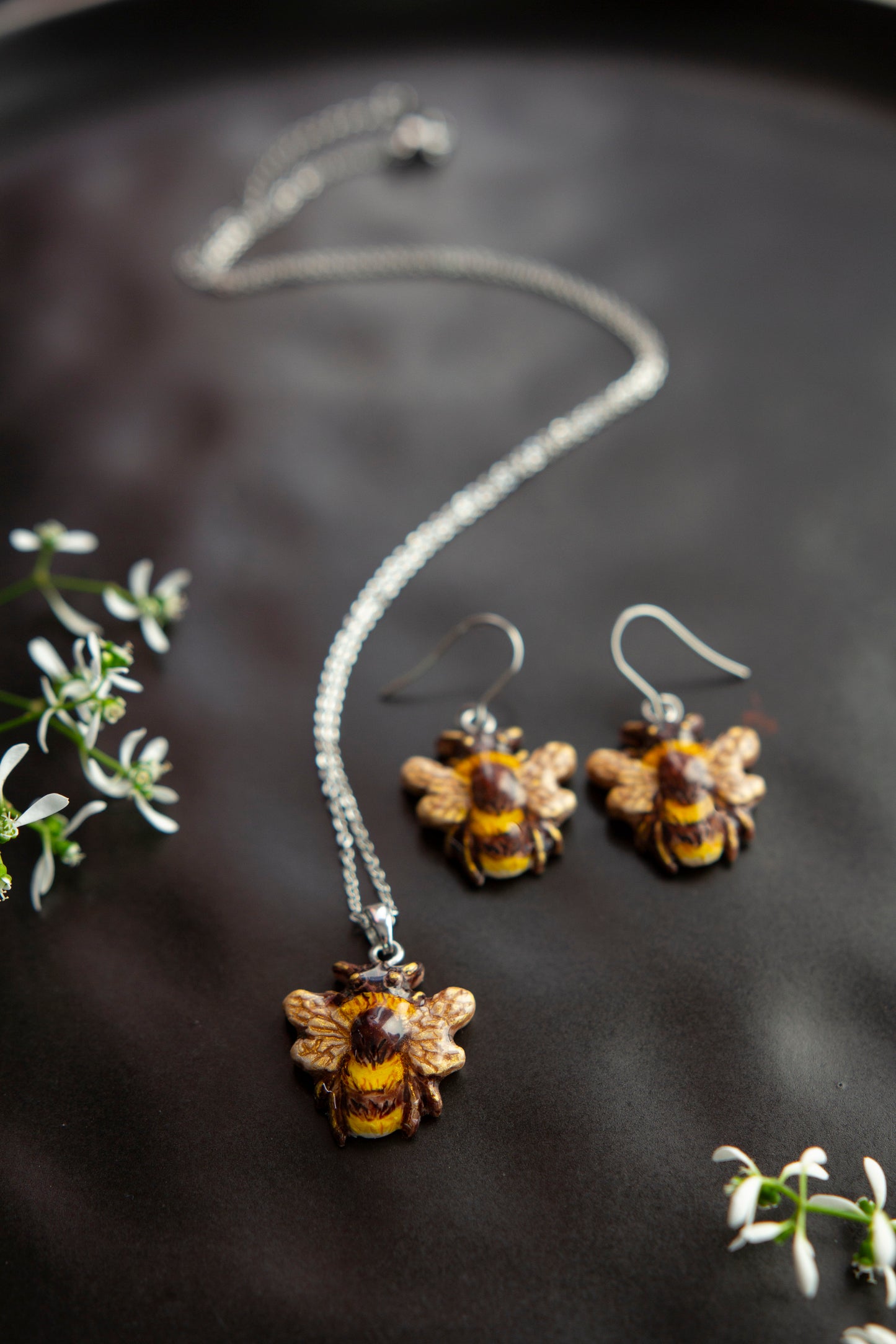 Necklace - BEE