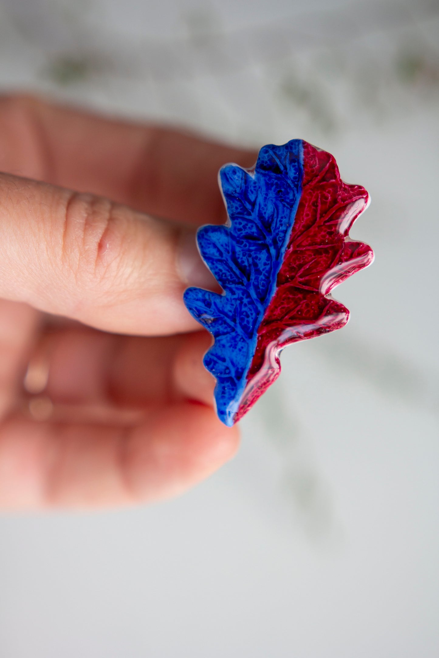 Latvian collection pin - OAK LEAF