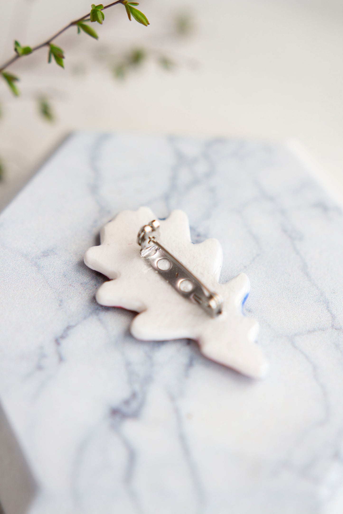 Latvian collection pin - OAK LEAF