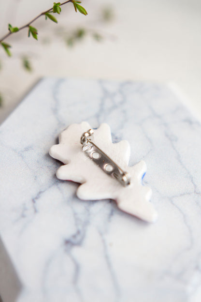 Latvian collection pin - OAK LEAF