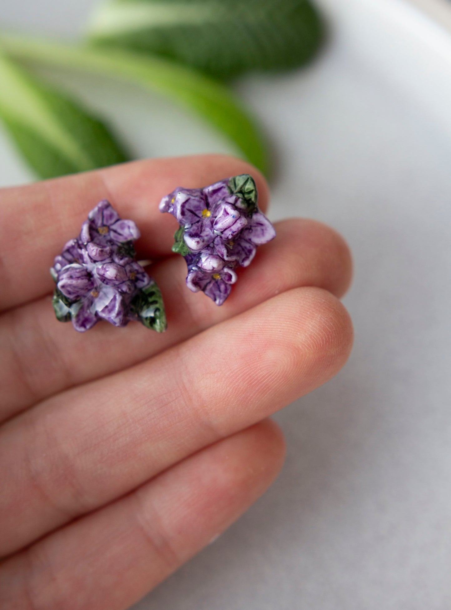 Komplekts - CERIŅI GAIŠIE (auskari + kaklarota)