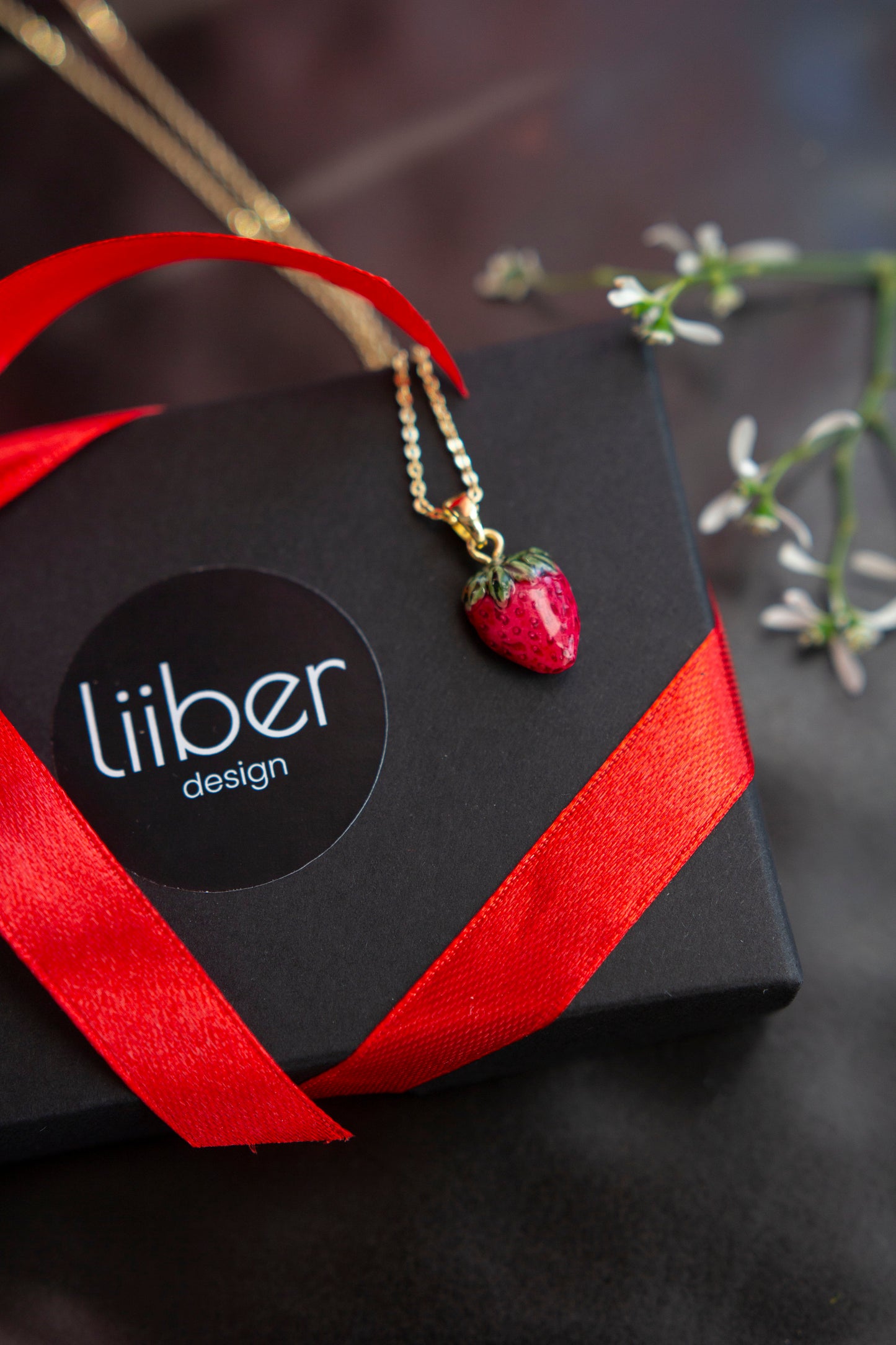 Necklace - RED PEONY
